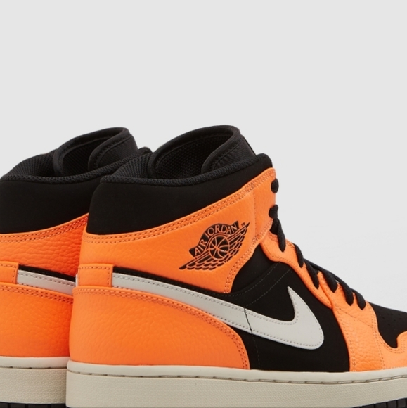 Air Jordan 1 Mid Size 10 Mens Black/ Cone - Picture 4 of 12